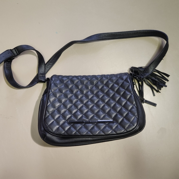 🟡Steve Madden Crossbody🟡 - Picture 1 of 5
